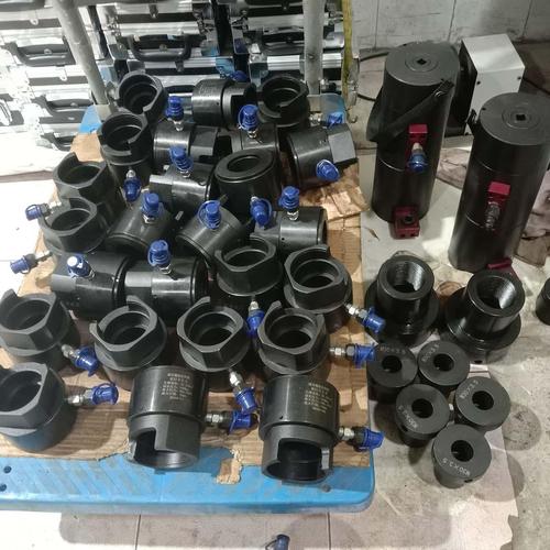 高精度螺栓拉伸器 M140×6双级液压同步技术解析